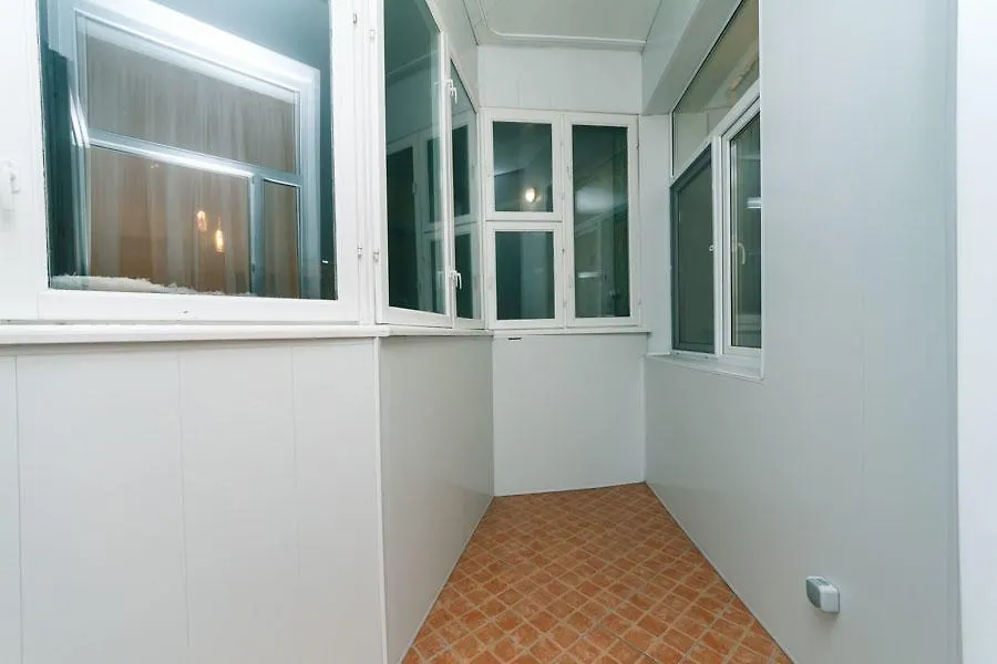 2 Bedroms Right Near Khreashatik Kyiv Apartment